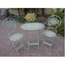 Bistro oval table and two chairs green