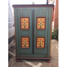 Wardrobe/cupboard